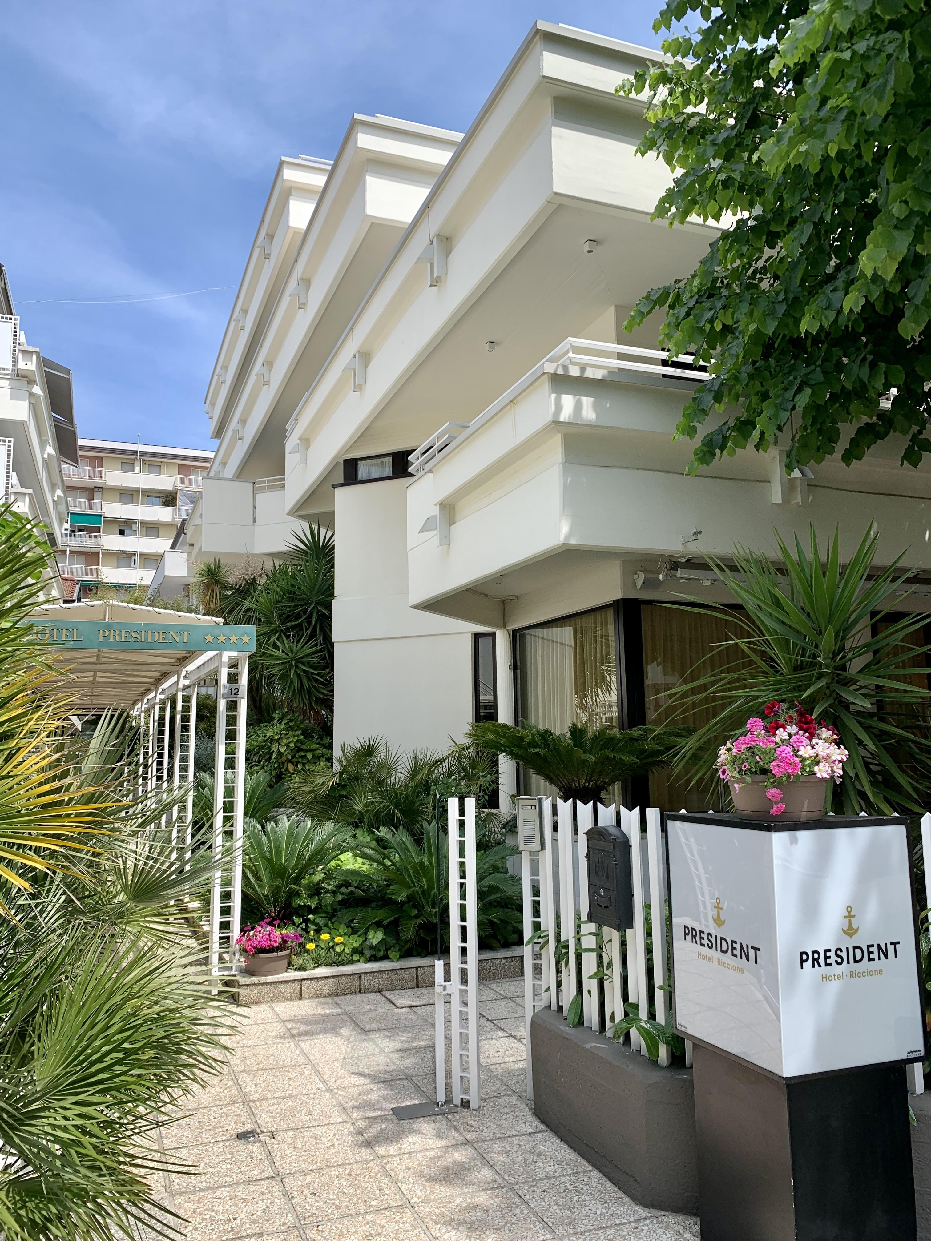 Hotel President - Vintage Hotel In Centro Riccione Exterior photo