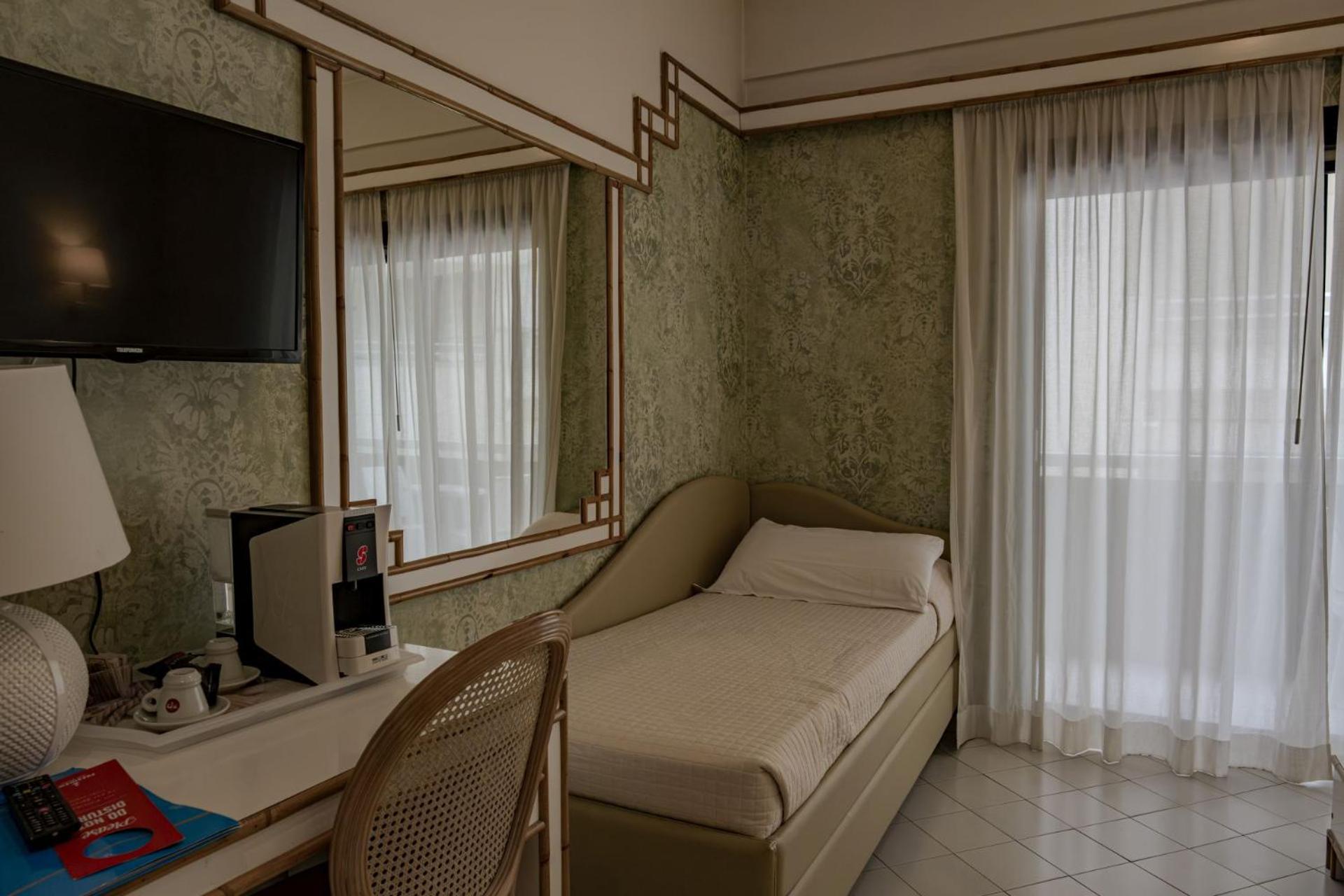 Hotel President - Vintage Hotel In Centro Riccione Exterior photo