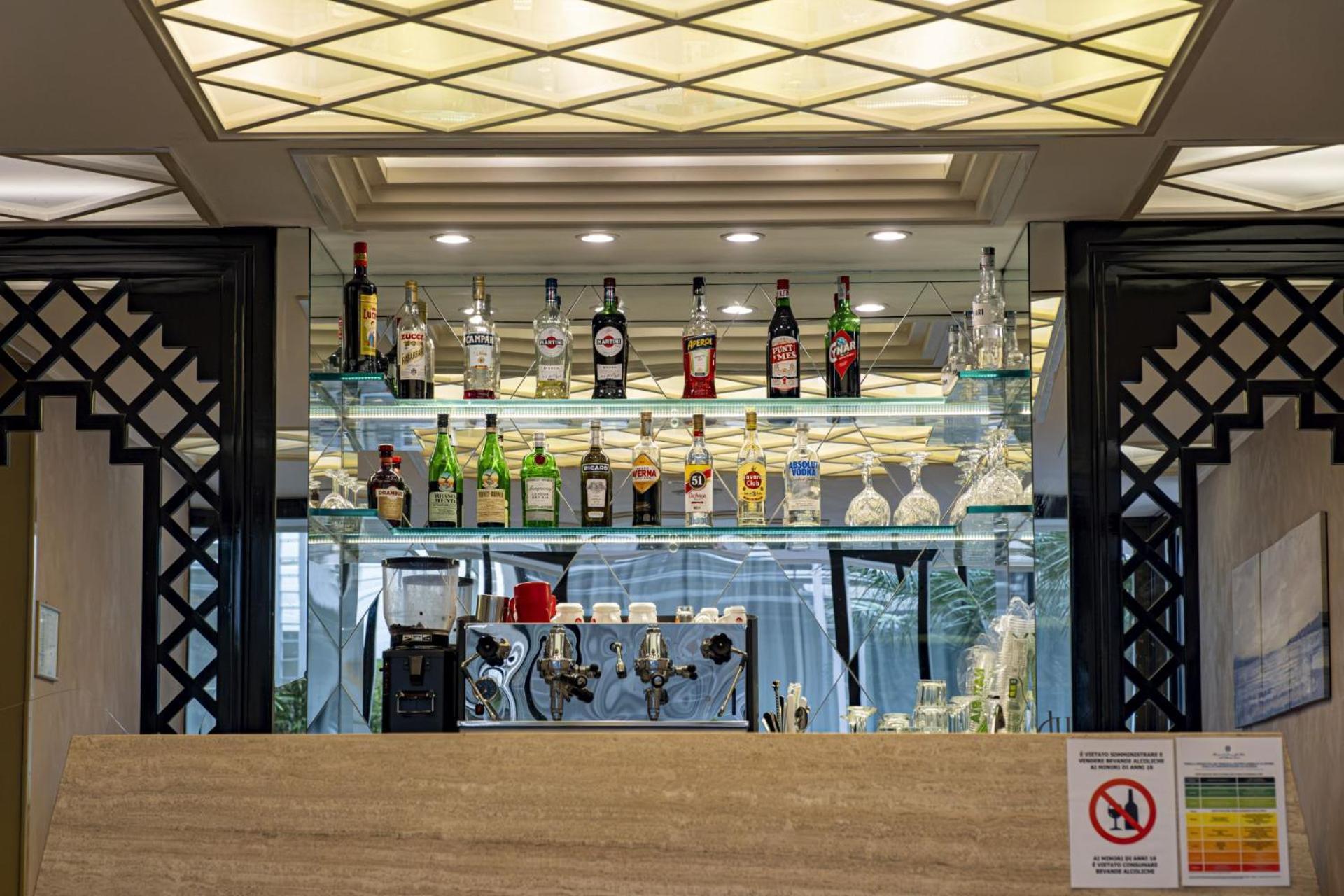 Hotel President - Vintage Hotel In Centro Riccione Exterior photo
