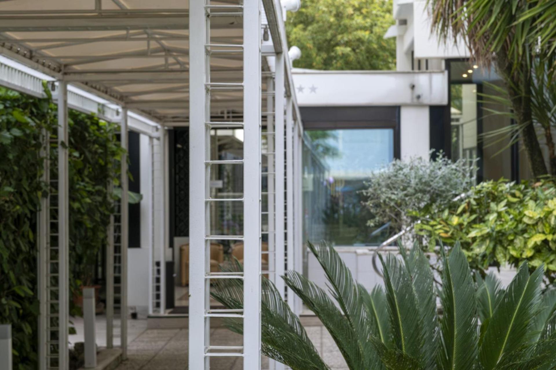 Hotel President - Vintage Hotel In Centro Riccione Exterior photo
