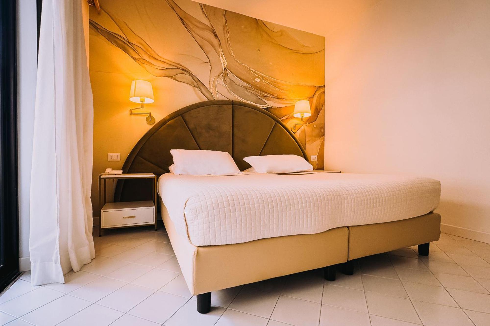 Hotel President - Vintage Hotel In Centro Riccione Exterior photo