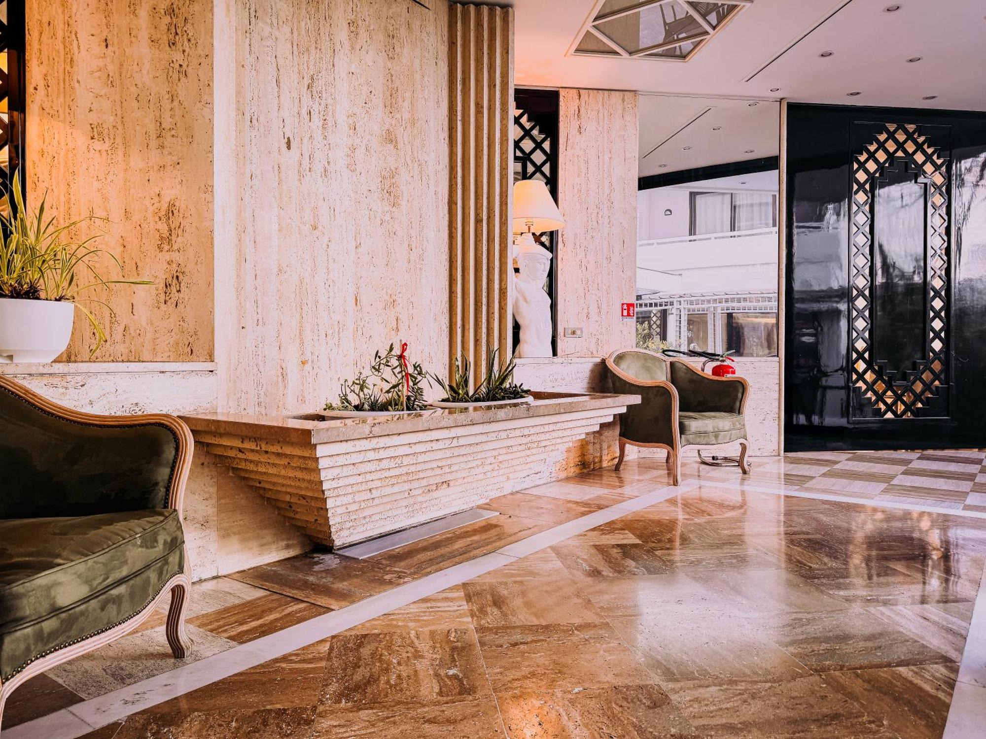 Hotel President - Vintage Hotel In Centro Riccione Exterior photo
